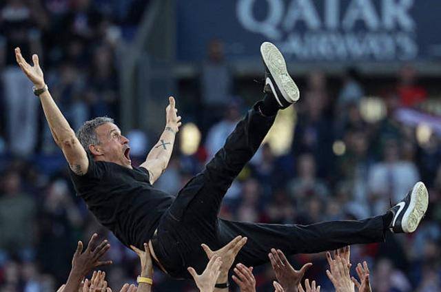 里昂宣布签下西甲中场，助力争夺法甲联赛冠军的简单介绍