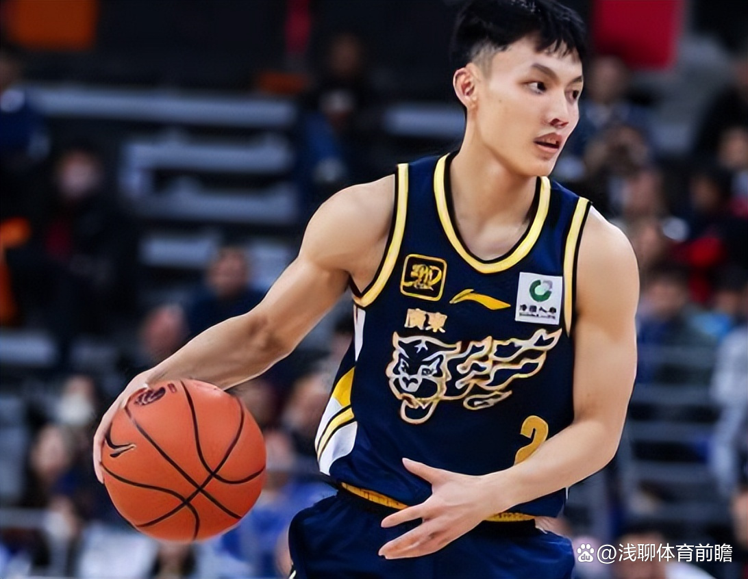 包含斯佩齐亚客场惜败，积分无变化的词条