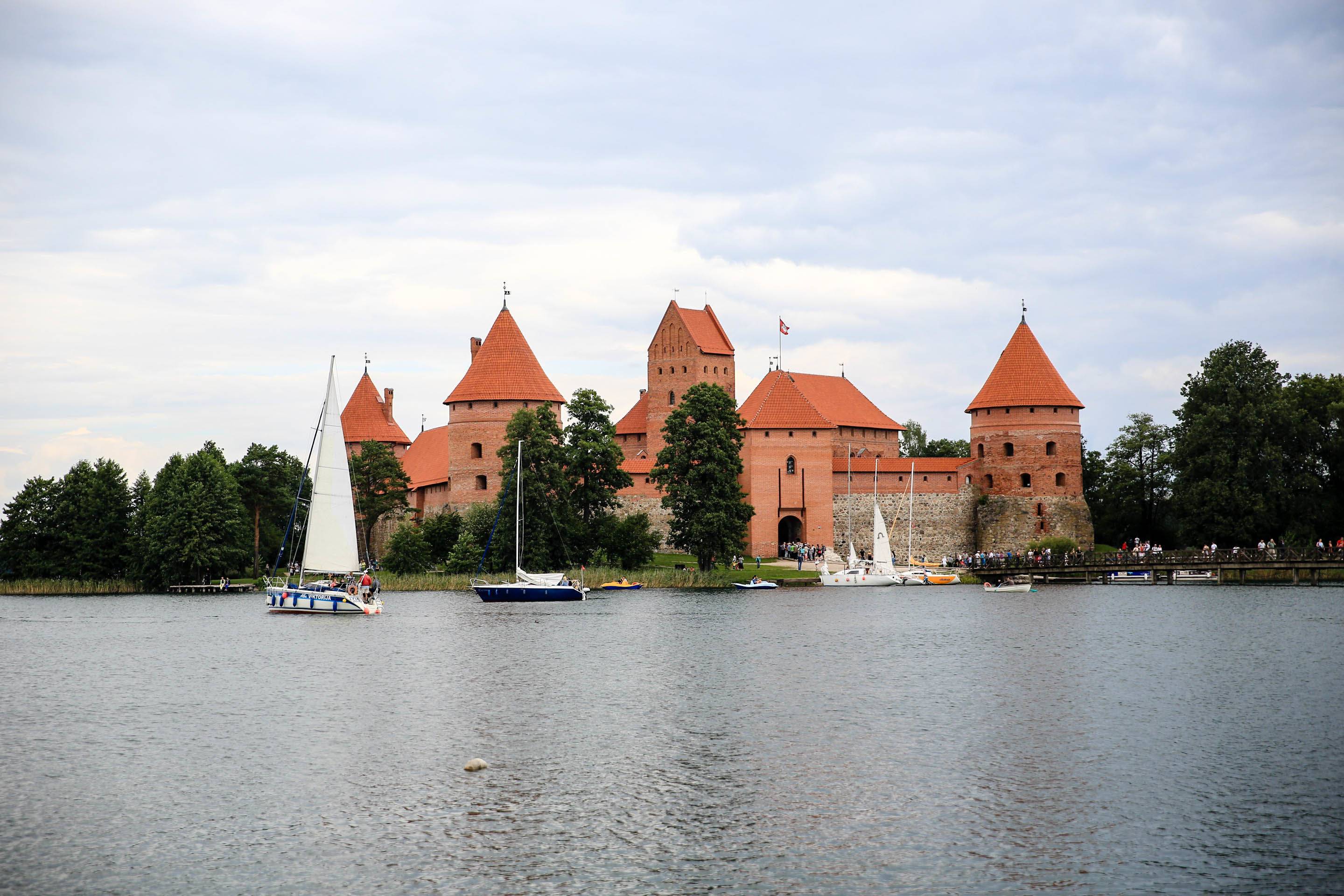包含立陶宛战胜拉脱维亚！欧预赛取得关键胜利的词条