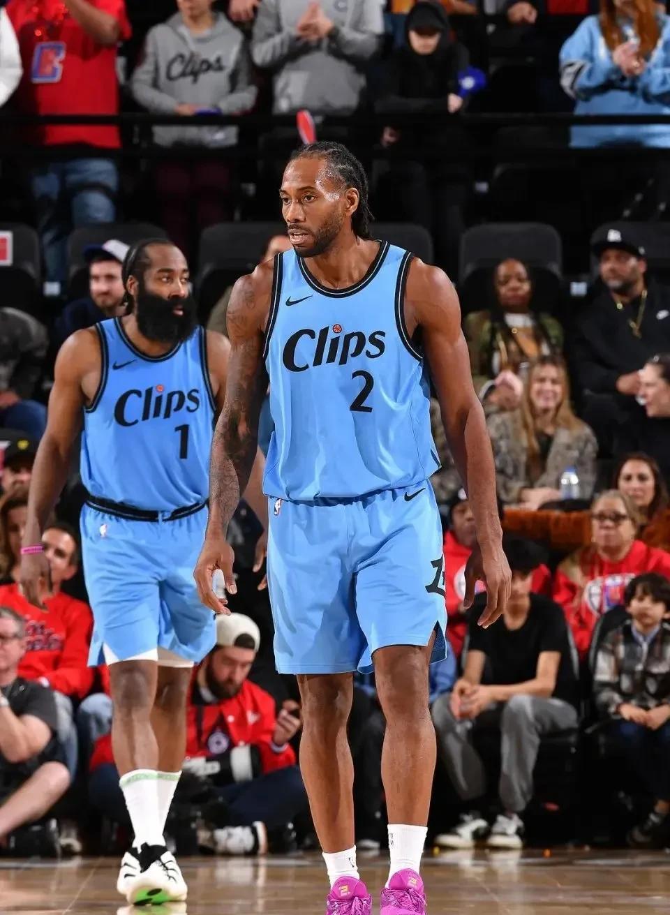 快船两连胜，利拉德助开拓者击败