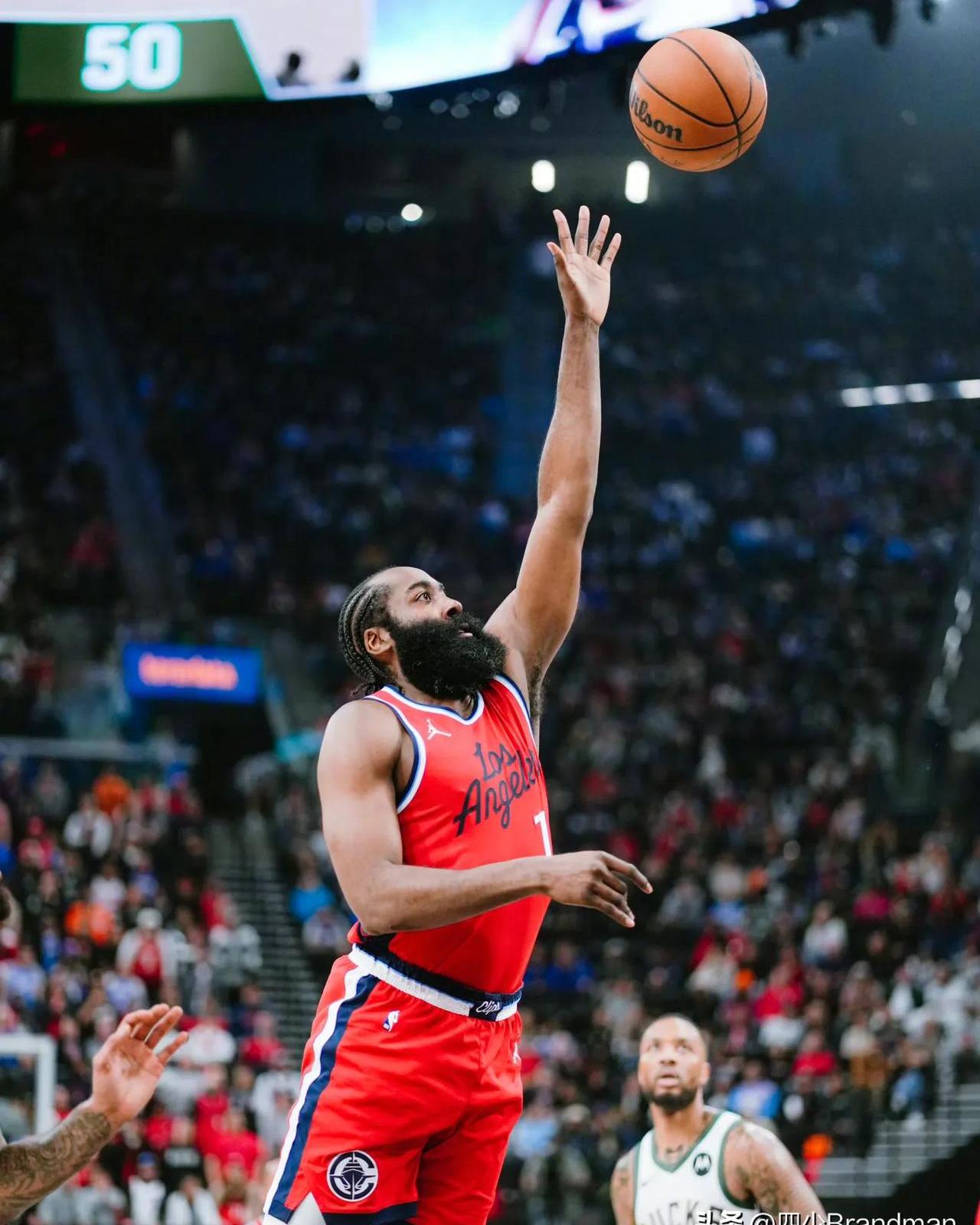 快船连胜结束，客场输球给奇才