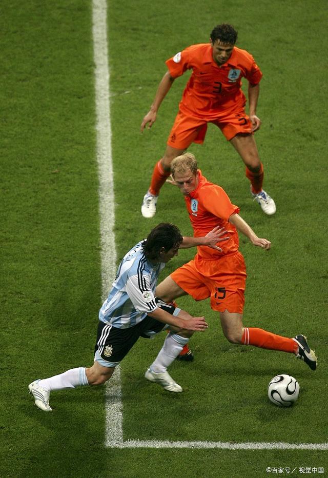 圣埃蒂安主场击败对手，豪取三分