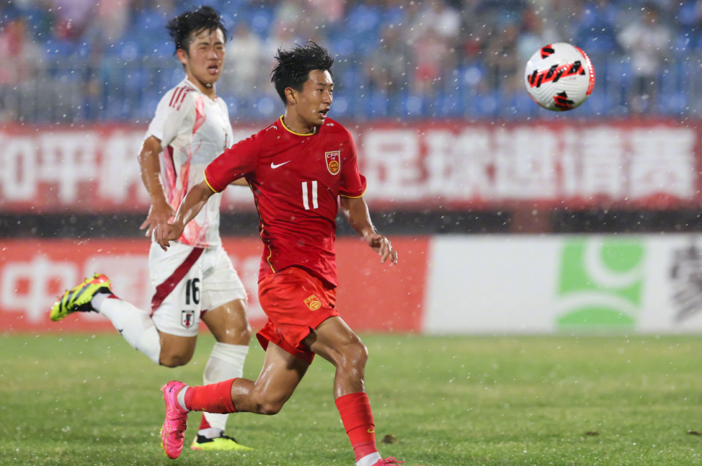 国足险胜英格兰,C罗梅开二度中超 国足险胜英格兰,C罗梅开二度中超