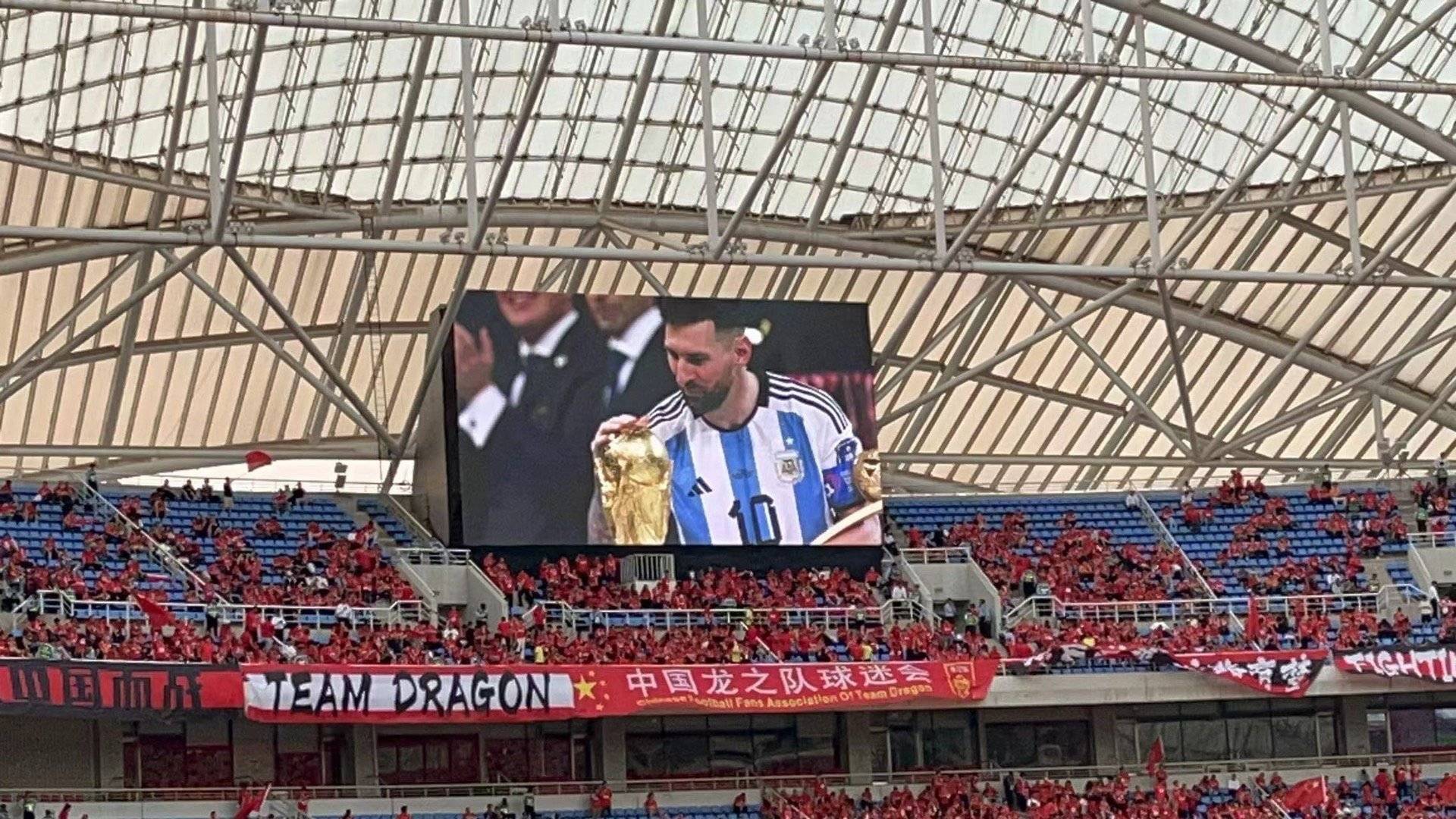 阿根廷出线!梅西大四喜带队晋级 阿根廷出线!梅西大四喜带队晋级