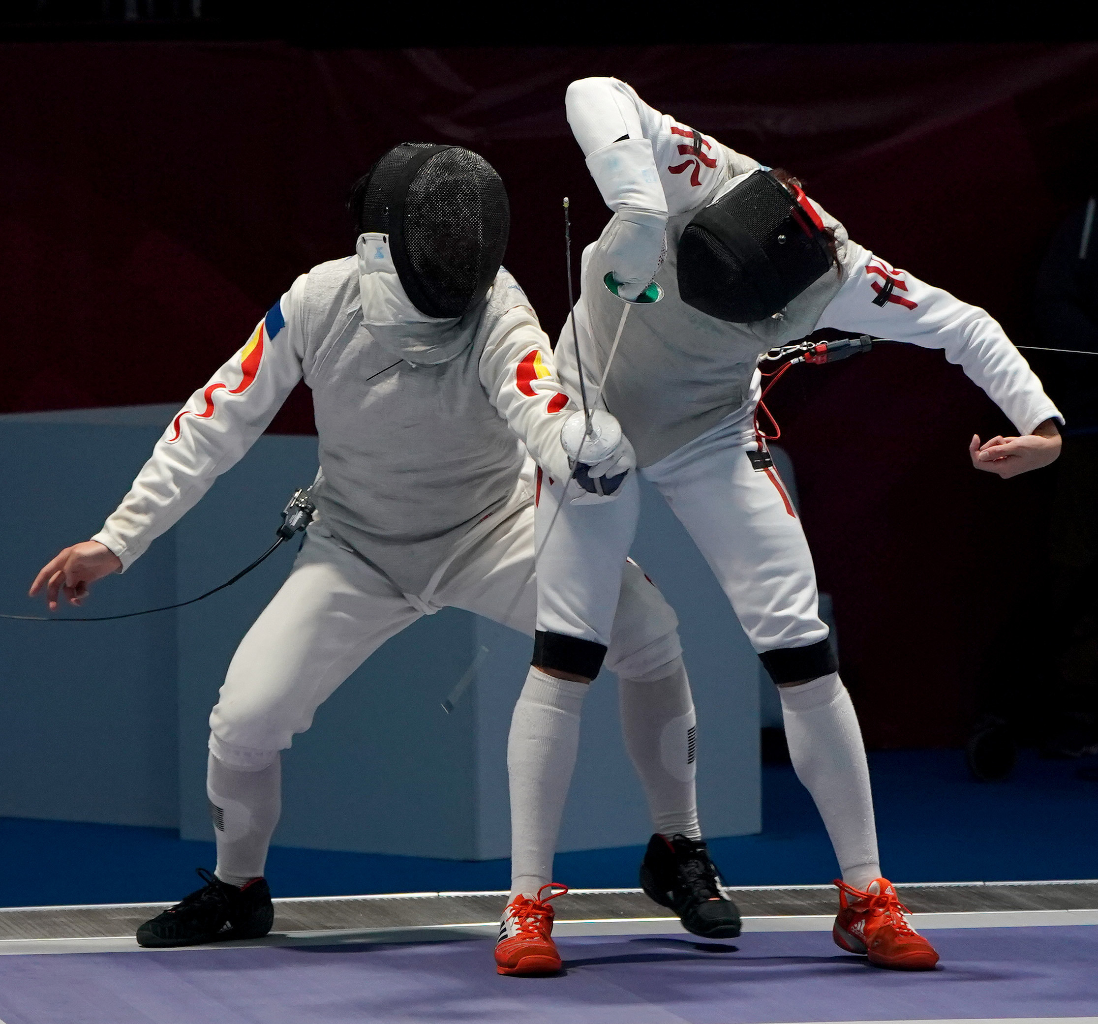 日本名将长友佑都弓箭夺冠汪妤成中国首位女子击剑冠军的简单介绍