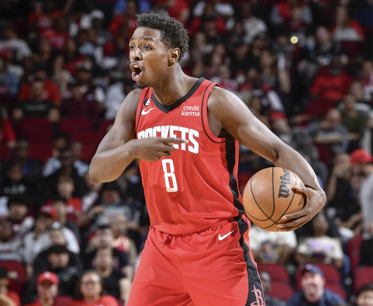 火箭老将职业生涯告别赛季表现出色