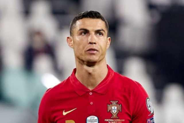 比利时队艰难取胜，欧锦赛资格前途一片光明