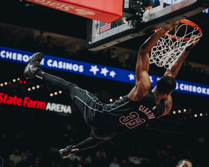 老鹰客场绝杀篮网，豪取四连胜