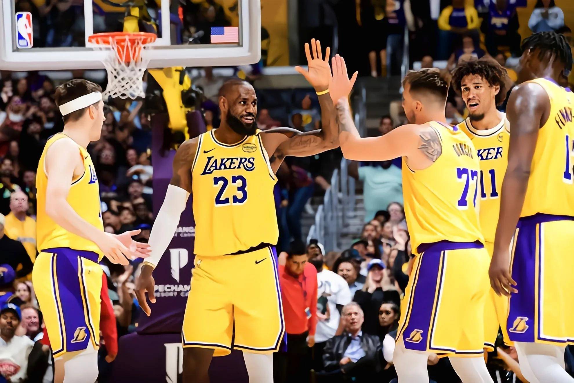 火箭胜雄鹿，湖人擒灰熊