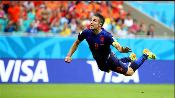 包含法国逆转切尔西，范佩西惊艳世界的词条