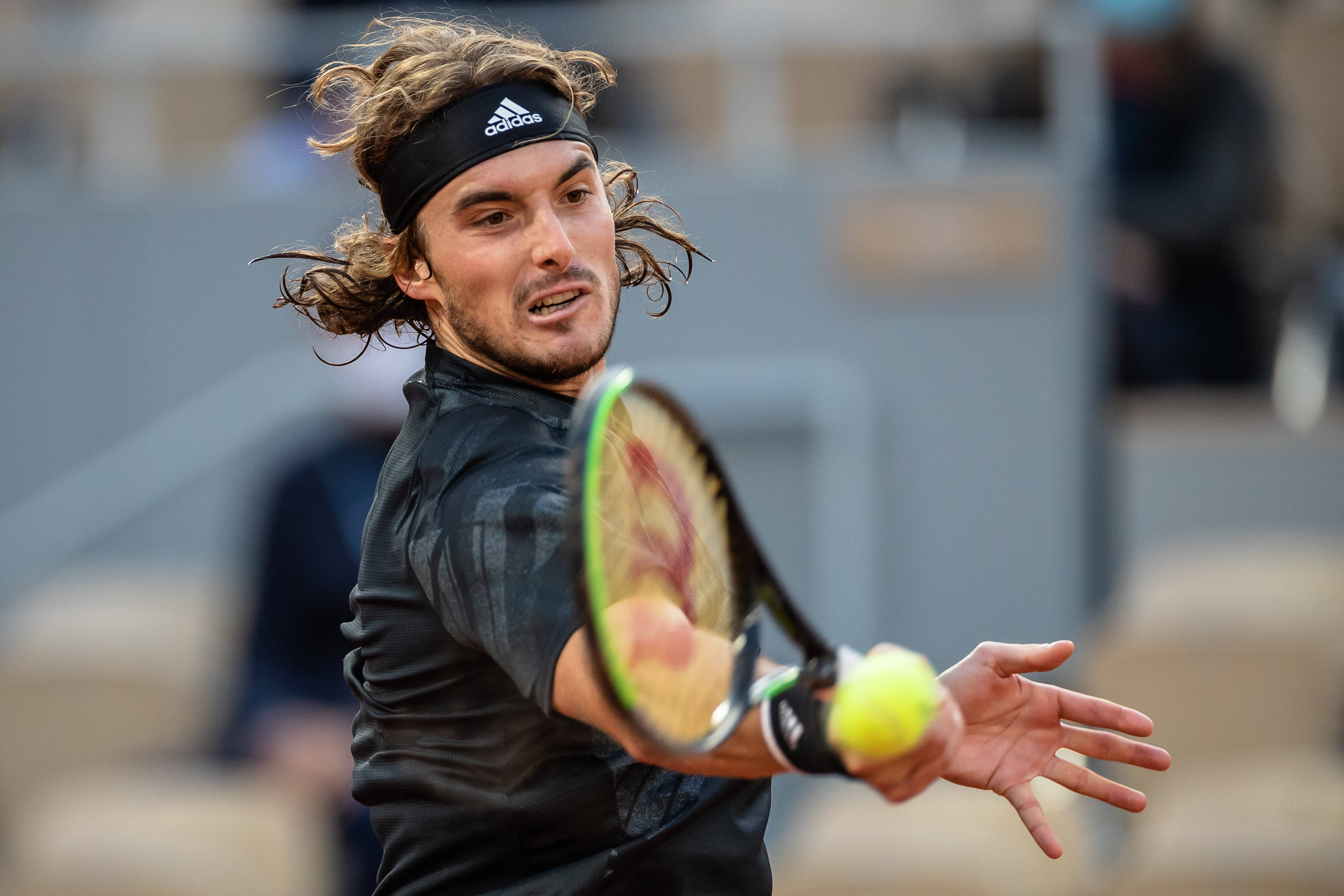 法国网球队绝地反击世界网球队，西西帕斯惊艳世界