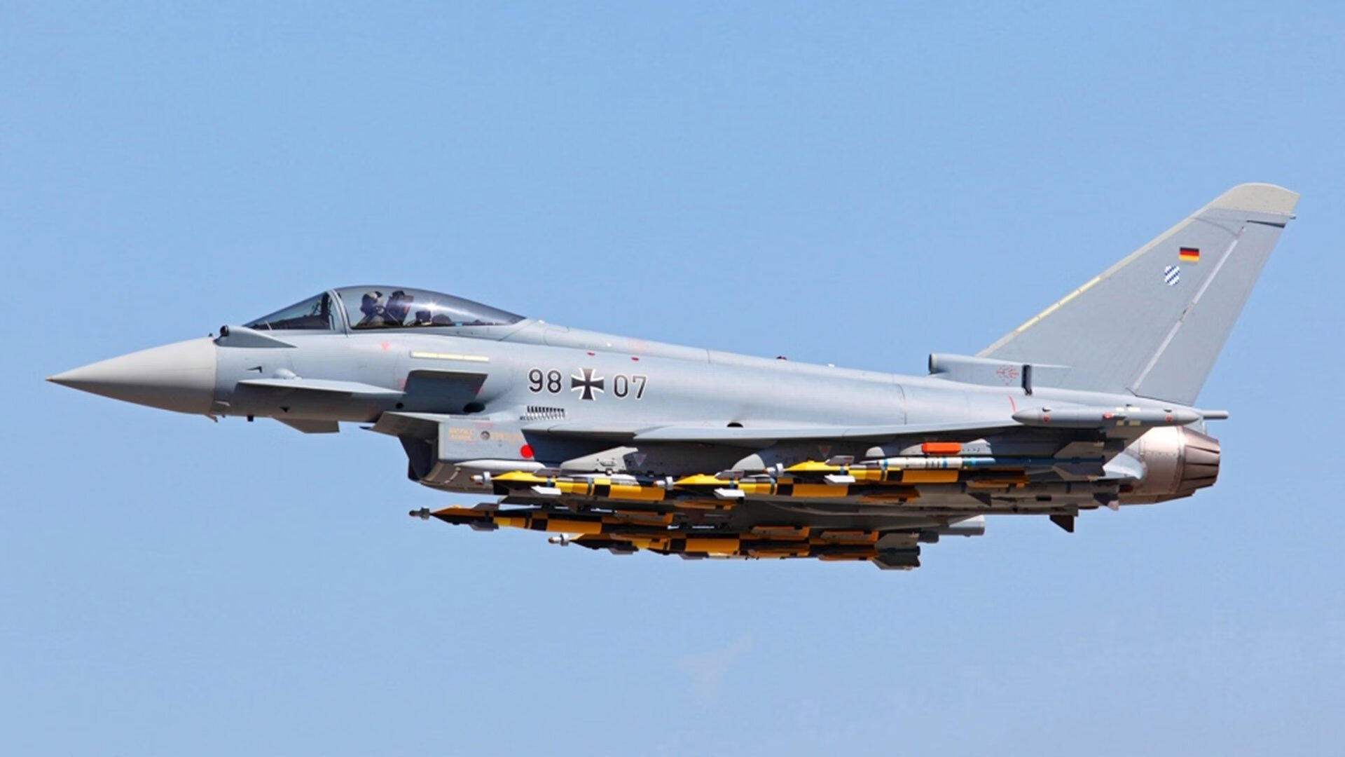 三分暴雨摧毁钢城意志，节奏大师克莱引领黄蜂群蛰落北京！