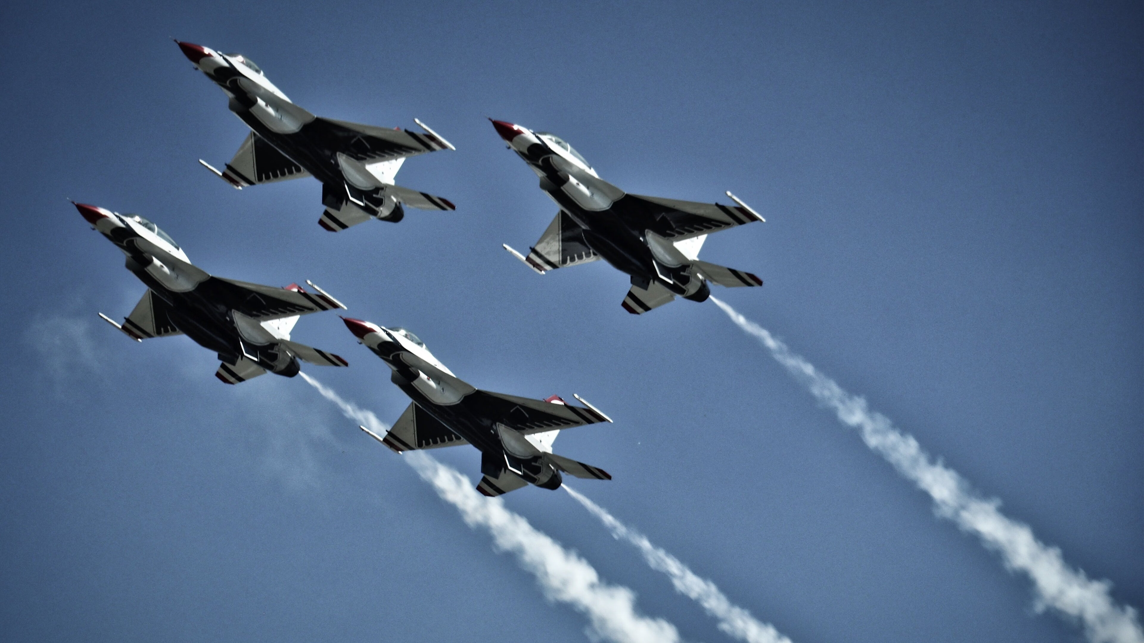 神鹰展翅,爱德华兹如何一手导演了对广东队的华丽胜利