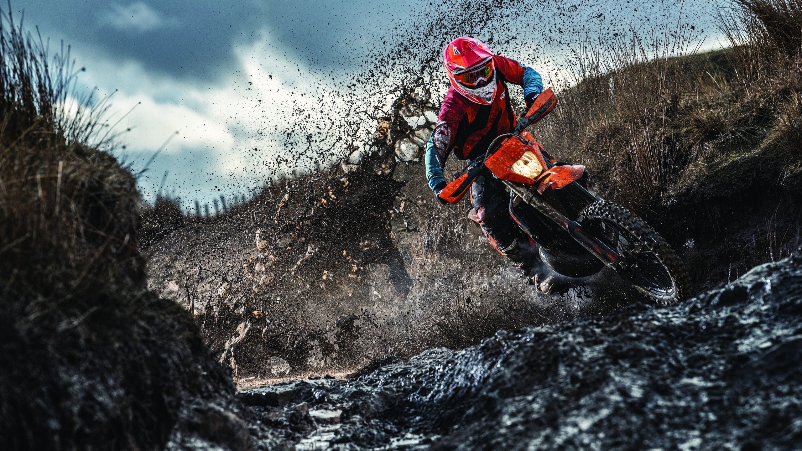 年度焦点之战,阿克在攻防两端的统治之夜