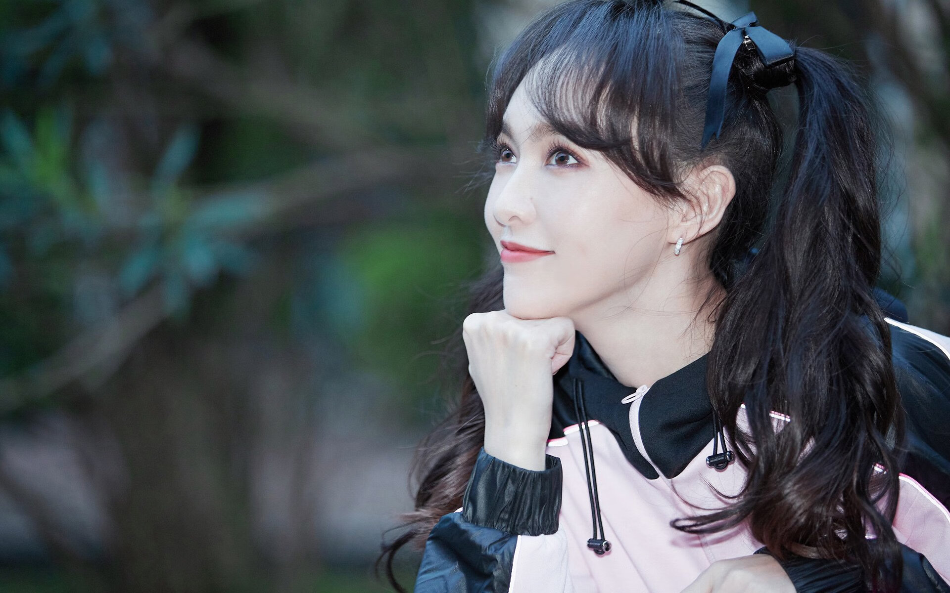 福克斯引擎全速驱动，尼克斯如何凭借攻防转换撕裂辽宁队的防线？