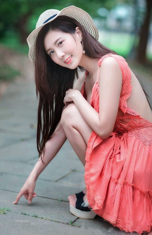 凯尔特人冲垮独行侠，哈利伯顿关键先生定乾坤，赛场闪耀巨星光芒