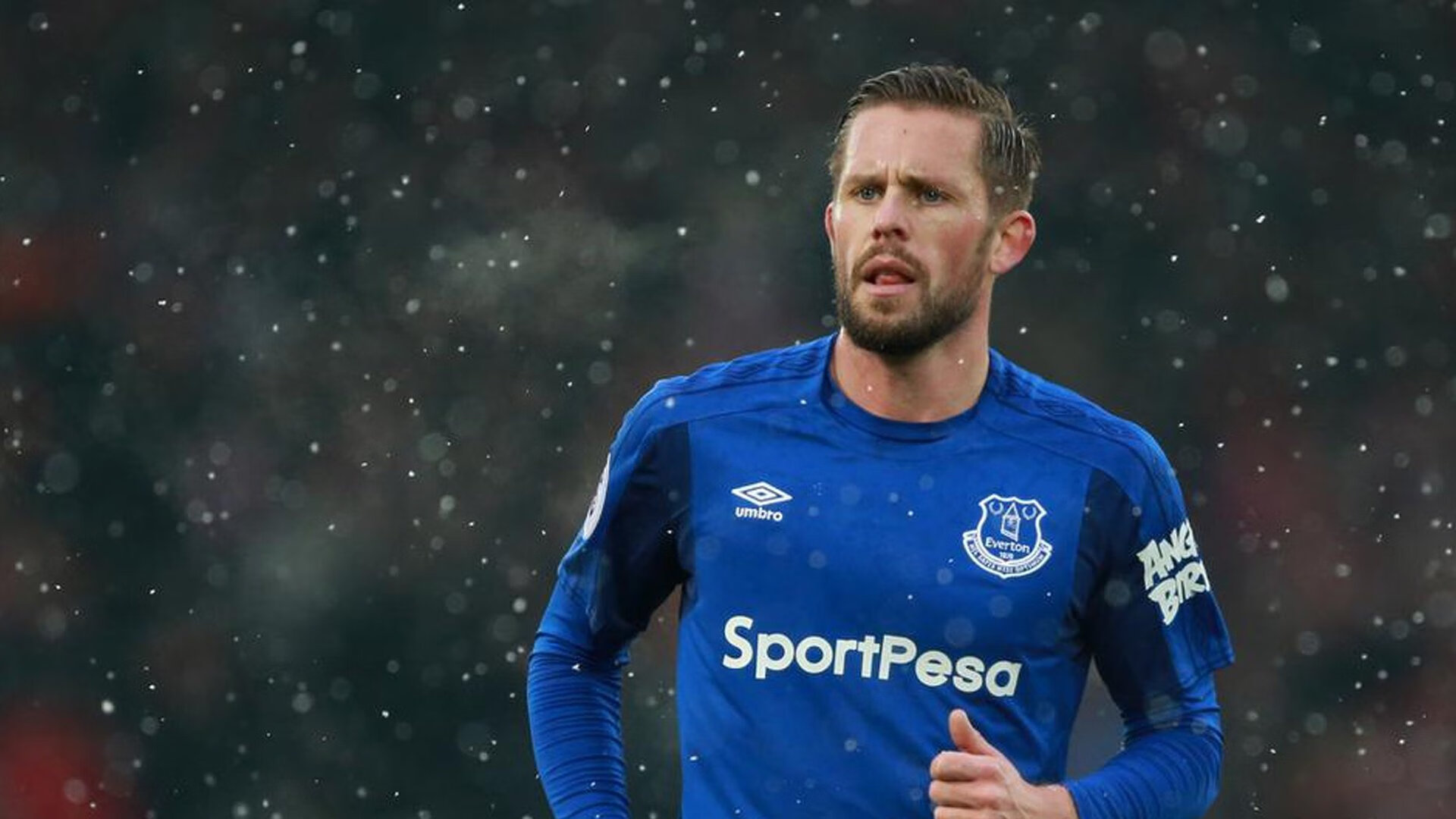 东契奇天神下凡！末节19分逆天改命 篮网决胜局凿沉火箭